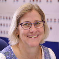 Photo of Dr Annabel Smith