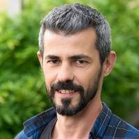 Photo of Dr Julien Martinez